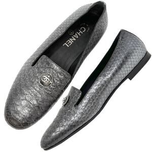 Chanel Grey Python CC Logo Loafers Flats 39.5 Silver Hardware